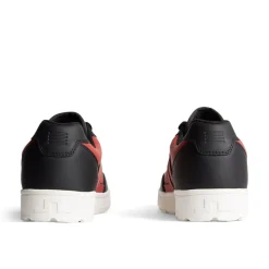 Ace Low-Top Golf Sneaker