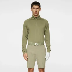 Vent Shorts